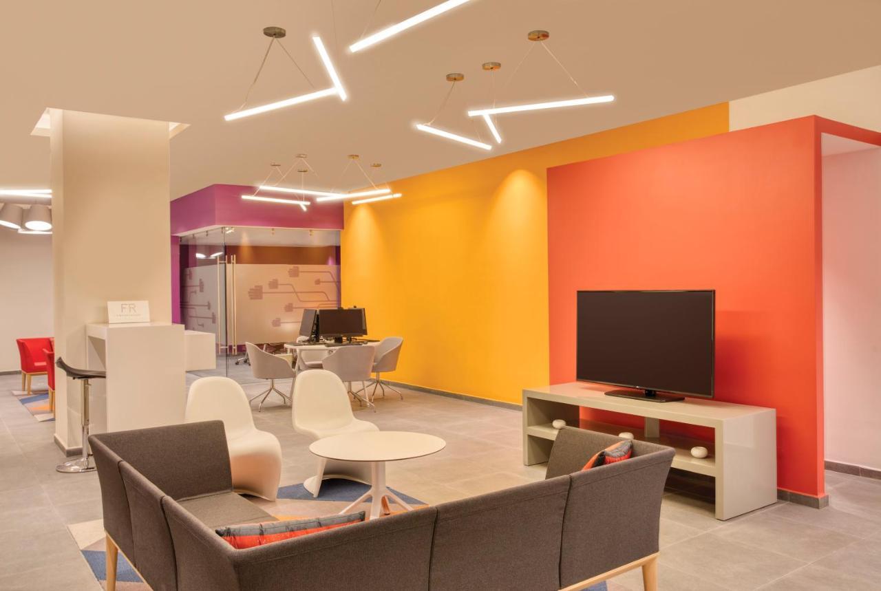 Fiesta Inn Express Puebla Explanada 外观 照片