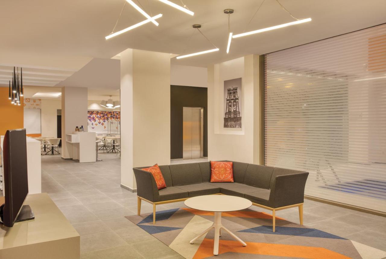Fiesta Inn Express Puebla Explanada 外观 照片