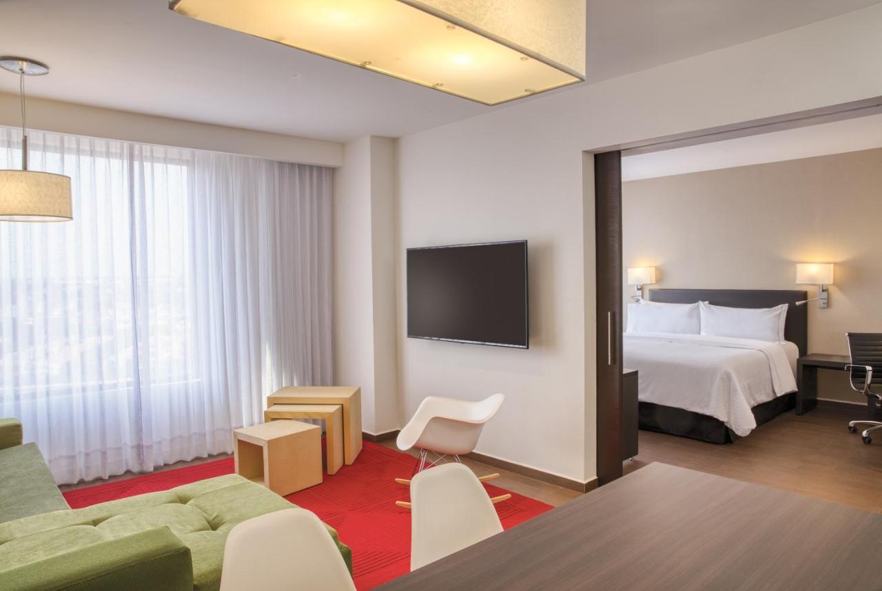 Fiesta Inn Express Puebla Explanada 外观 照片